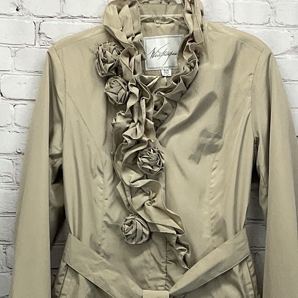 Weatherproof Trench Coat Women's Size M Beige Ruffle Rosette Belted Rain Casual - Picture 11 of 11
